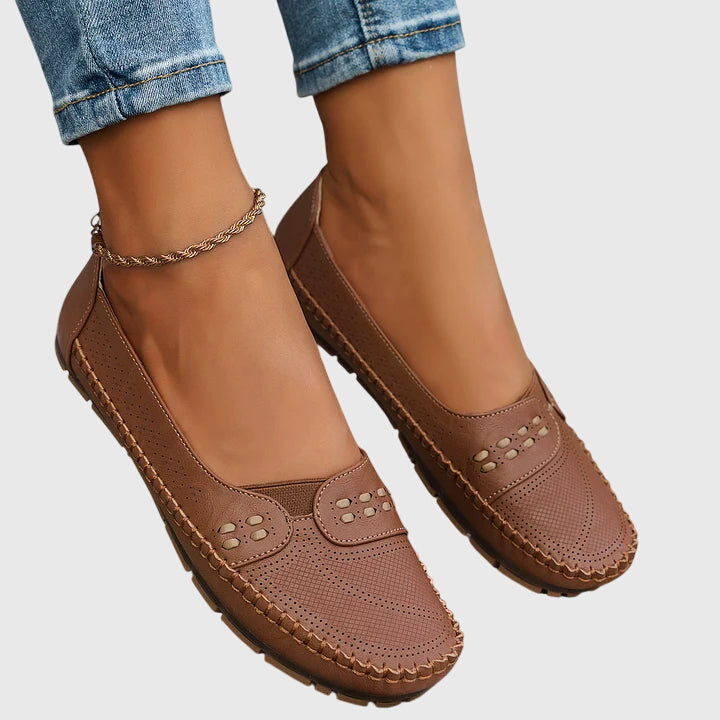 Maple™ | Orthopedic Shoes Clara Monroe