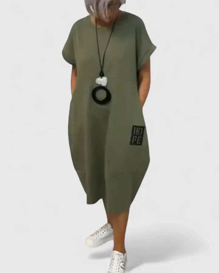 Thalyssiah | Comfortable Midi Dress Clara Monroe