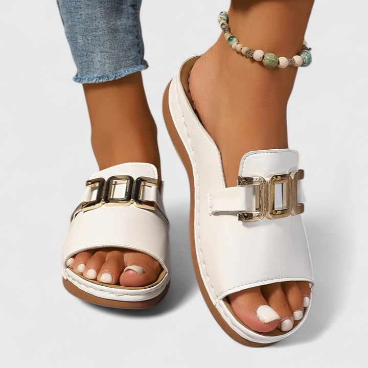 Sharpay | Sophisticated Sandals Clara Monroe
