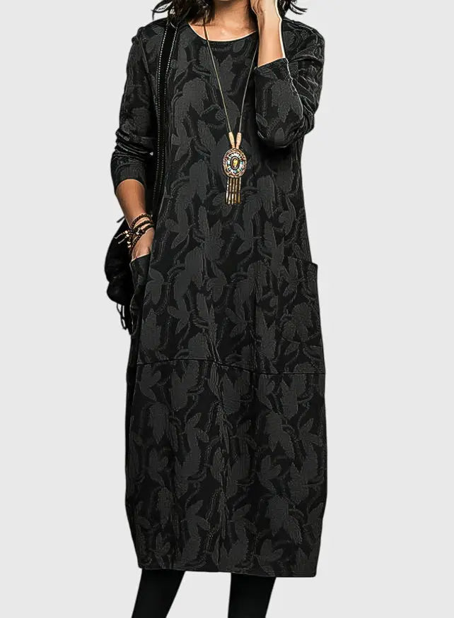Victoria | Casual Round-Neck Dress Clara Monroe