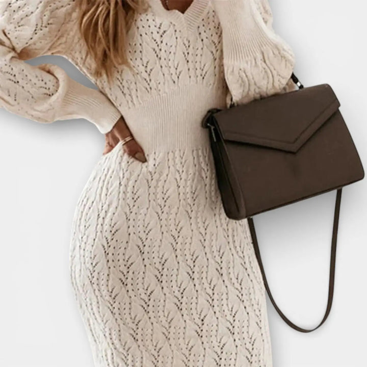 Isadora Belle | Knitted Midi Dress with V-neck Clara Monroe