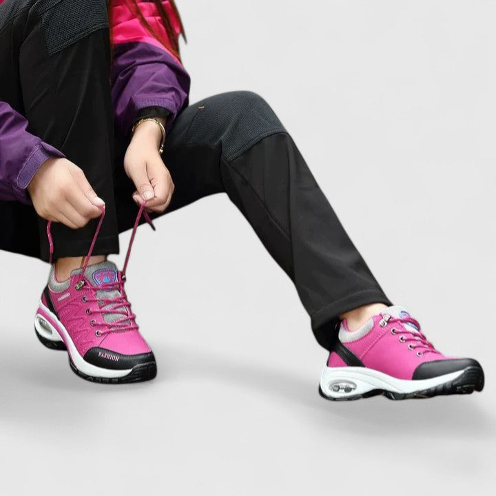 Leslie | Comfortable Sneakers Clara Monroe