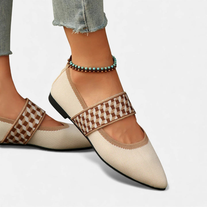 Arvia Point Flats Clara Monroe