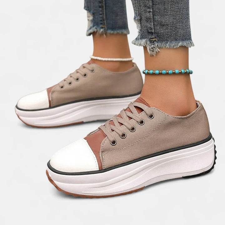 Kelly | Comfortable Sneakers Clara Monroe