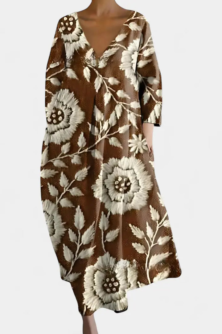 Isalinde | Comfortable V-neck Dress Clara Monroe