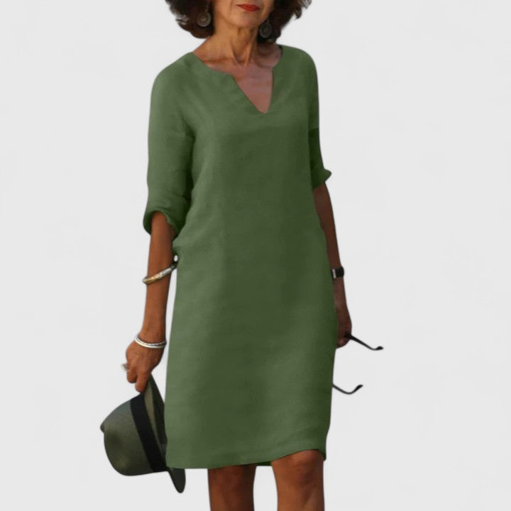 Taylor | Comfortable V-Neck Dress Clara Monroe