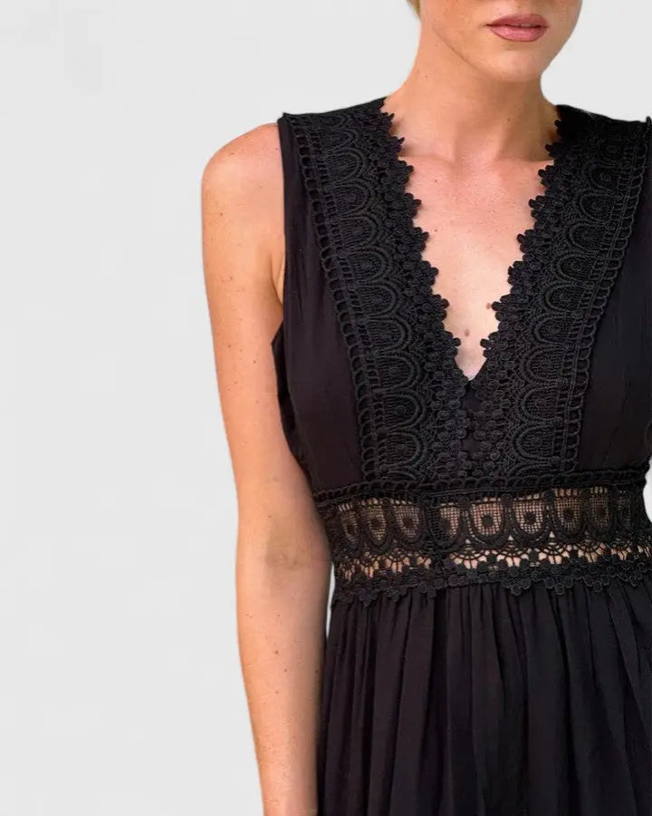 Alena | Elegant Midi Dress Clara Monroe