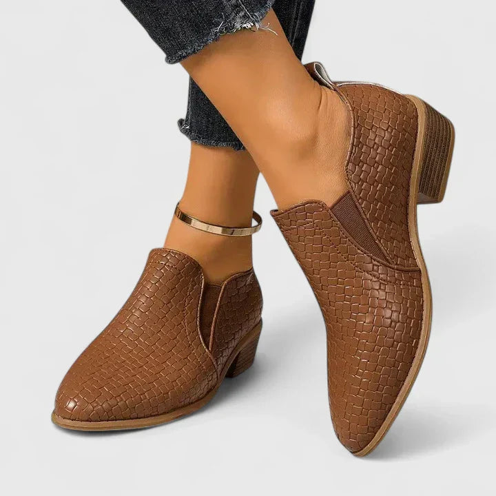 Violeandra | Orthopedic Shoes Clara Monroe
