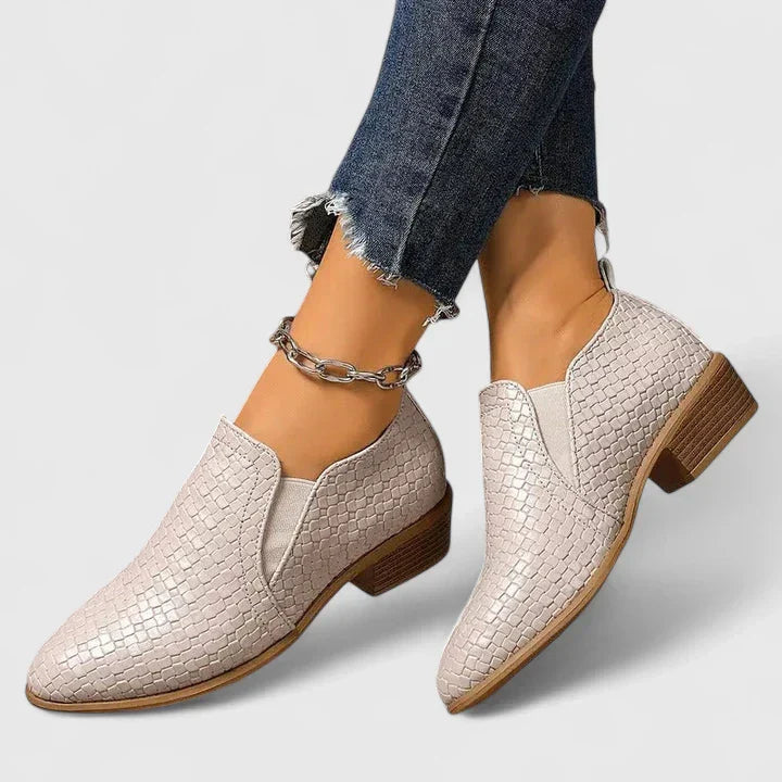 Violeandra | Orthopedic Shoes Clara Monroe