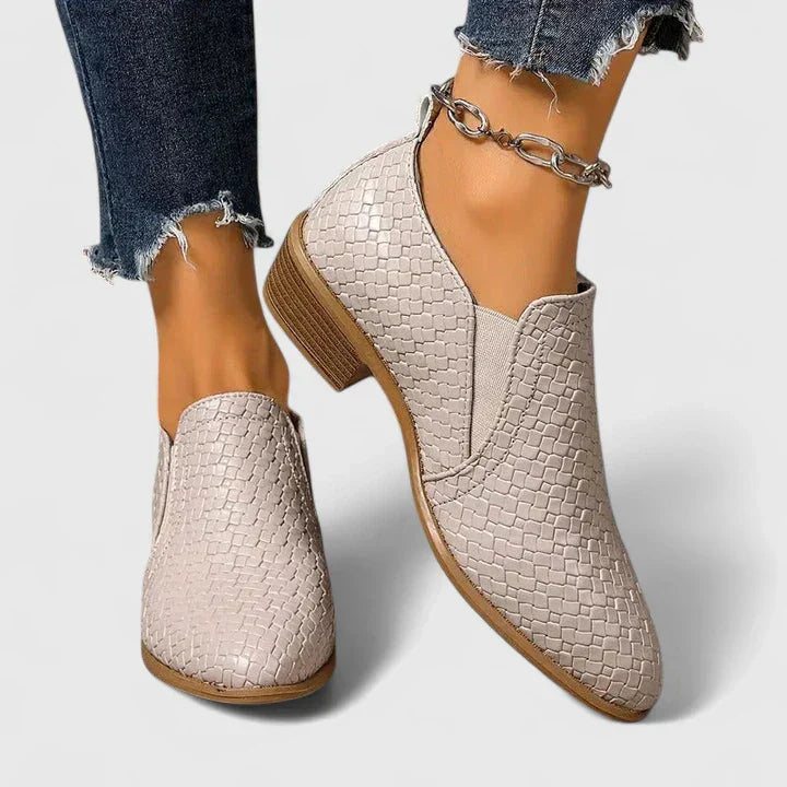 Violeandra | Orthopedic Shoes Clara Monroe