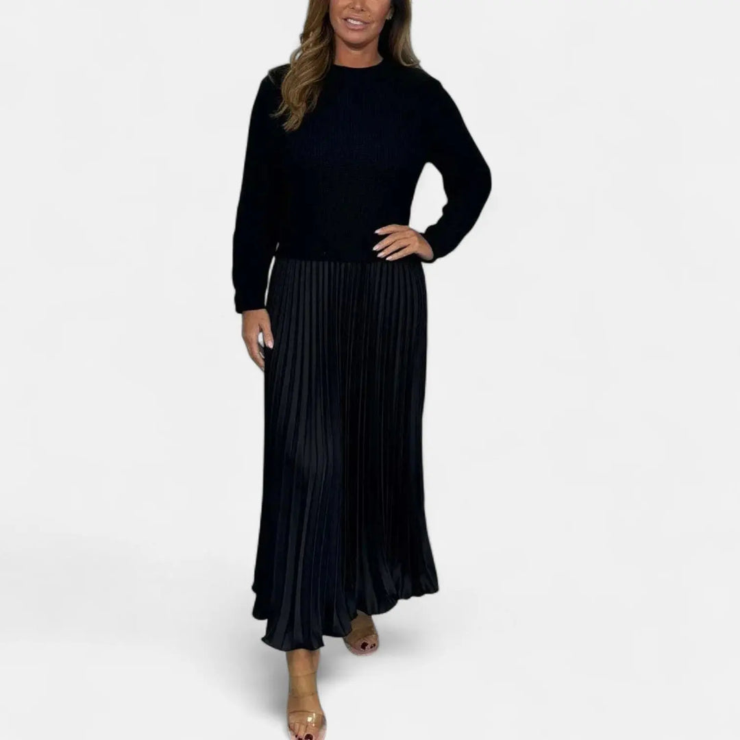 Claudia - Maxi dress with sweater and pleated skirt Clara Monroe