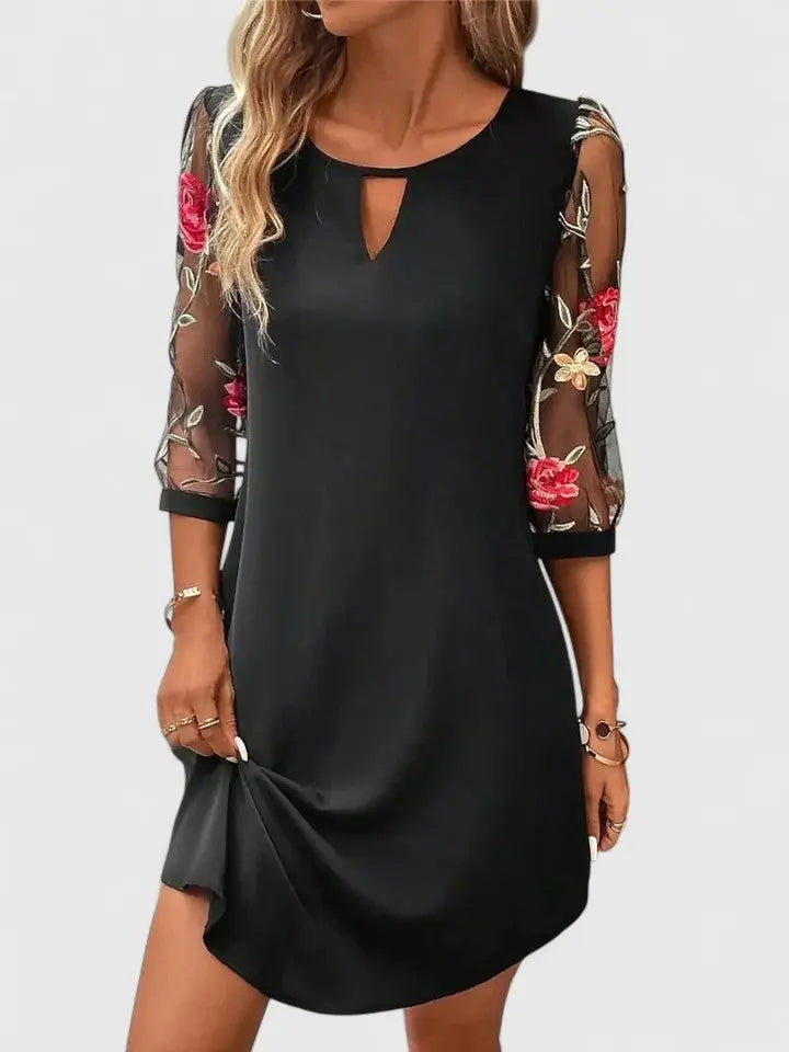 Raveline | Elegant Summer Dress Clara Monroe