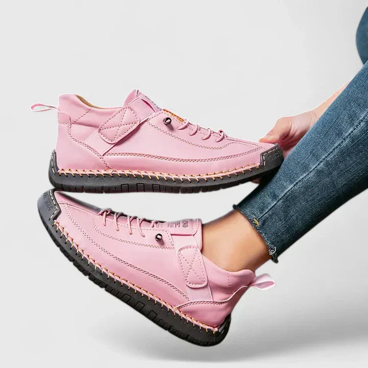 Kymberleigh  Sneakers Clara Monroe